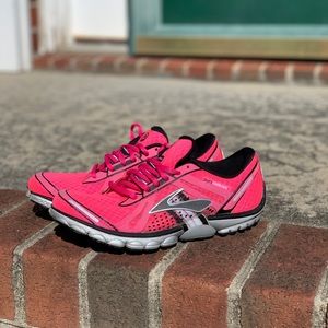 Brooks Pure Cadence 2 running shoes size 8